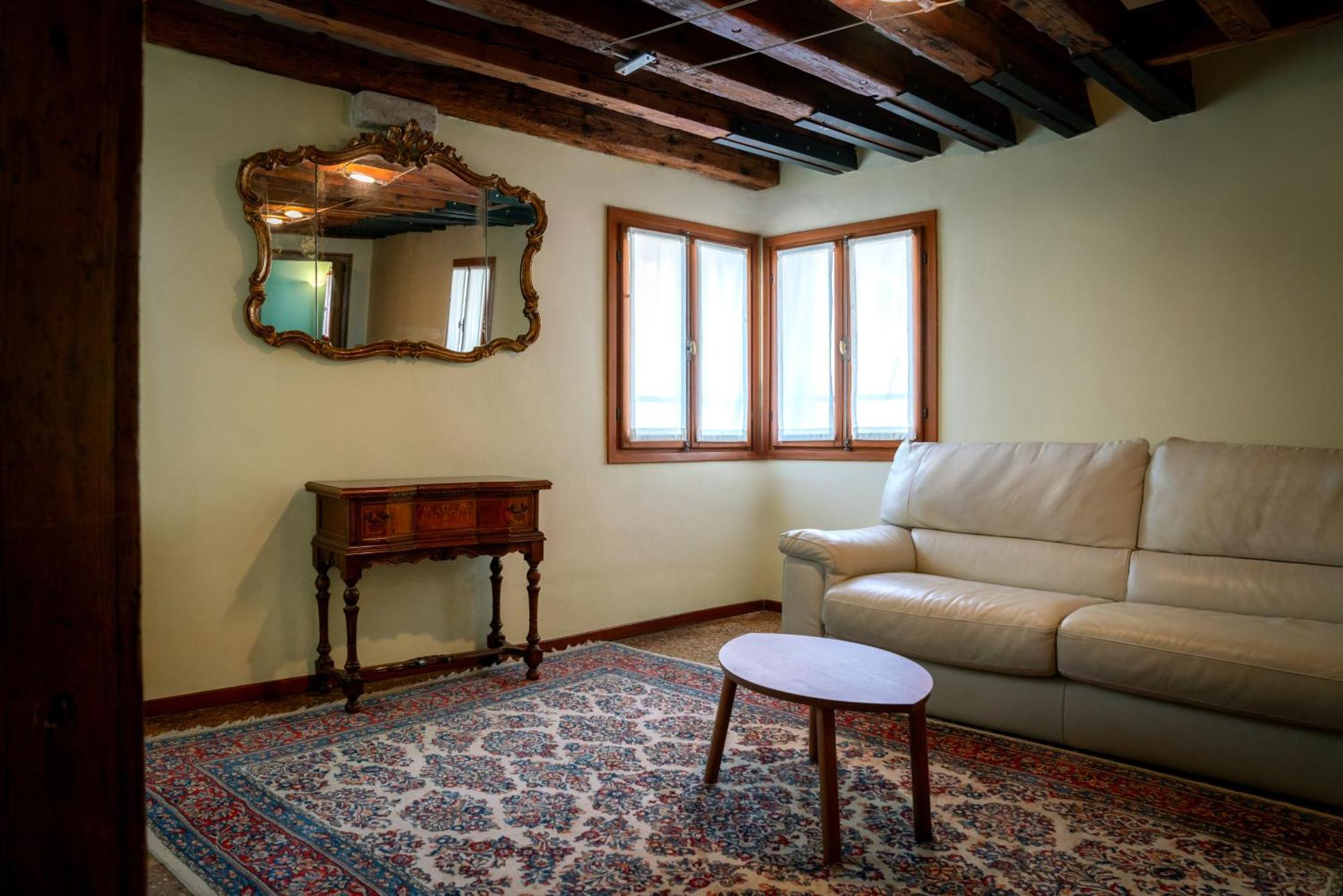 Palazzo San Luca Hotel Венеция Стая снимка