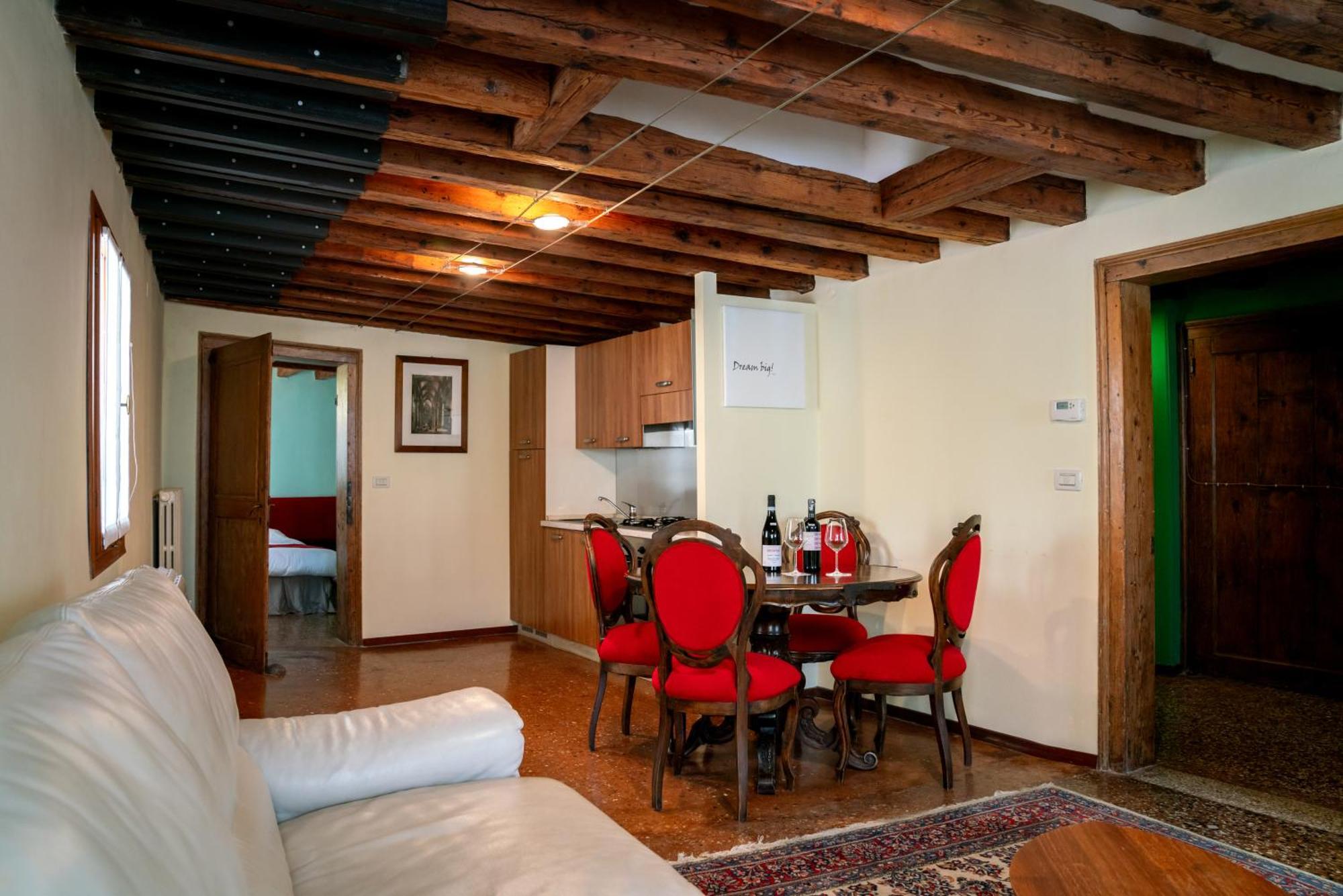 Palazzo San Luca Hotel Венеция Стая снимка