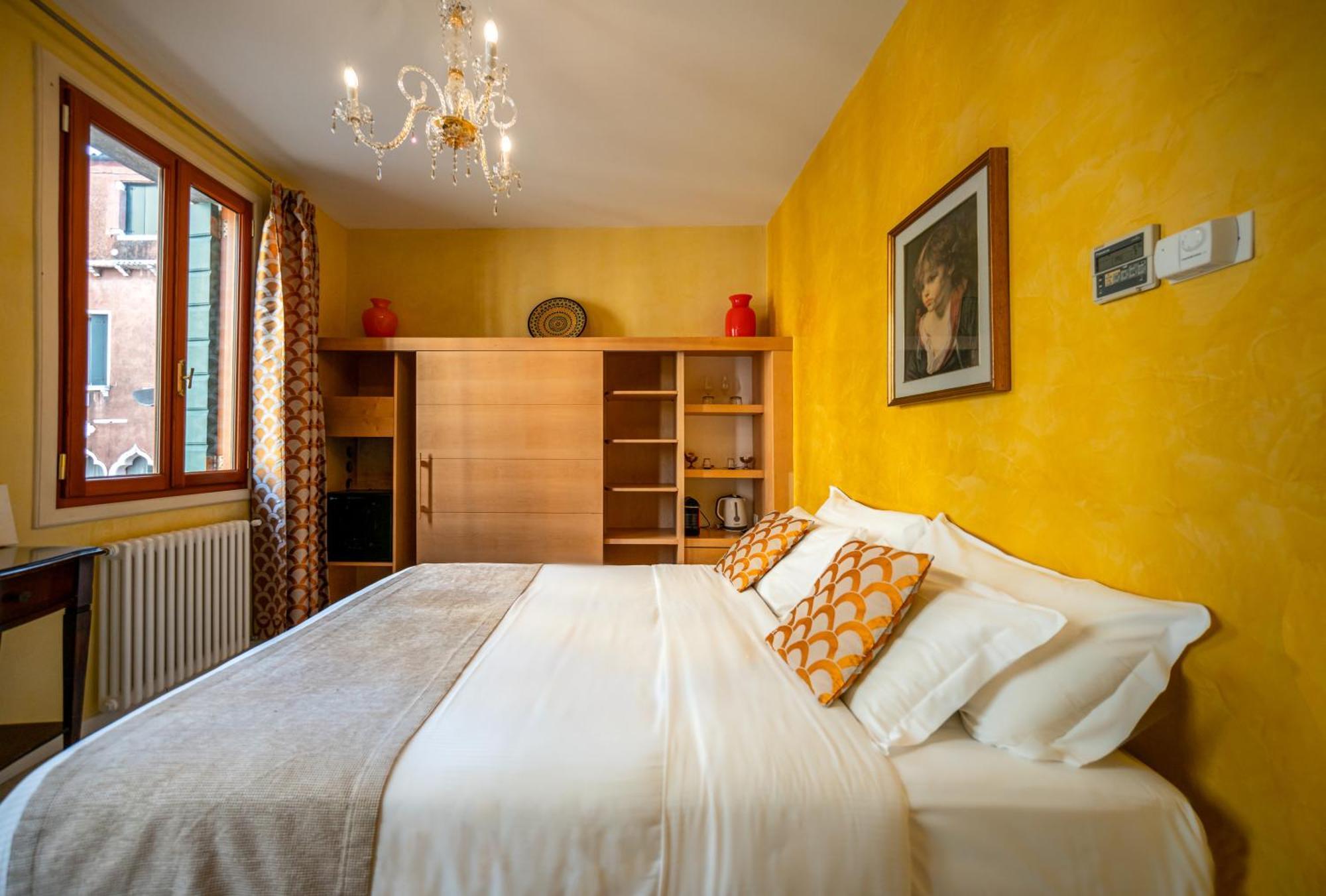 Palazzo San Luca Hotel Венеция Стая снимка