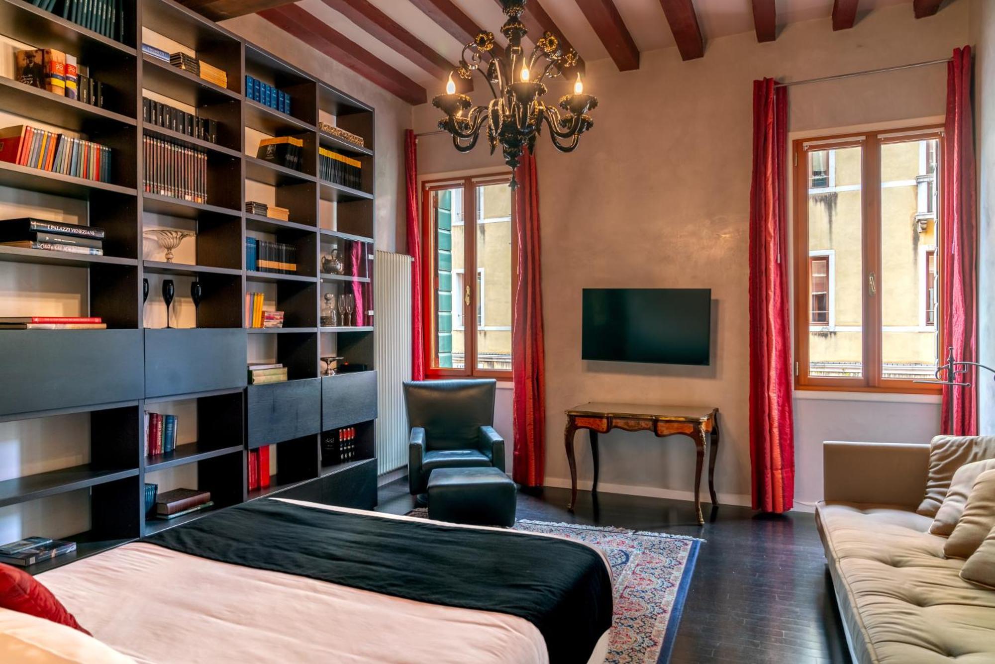 Palazzo San Luca Hotel Венеция Стая снимка