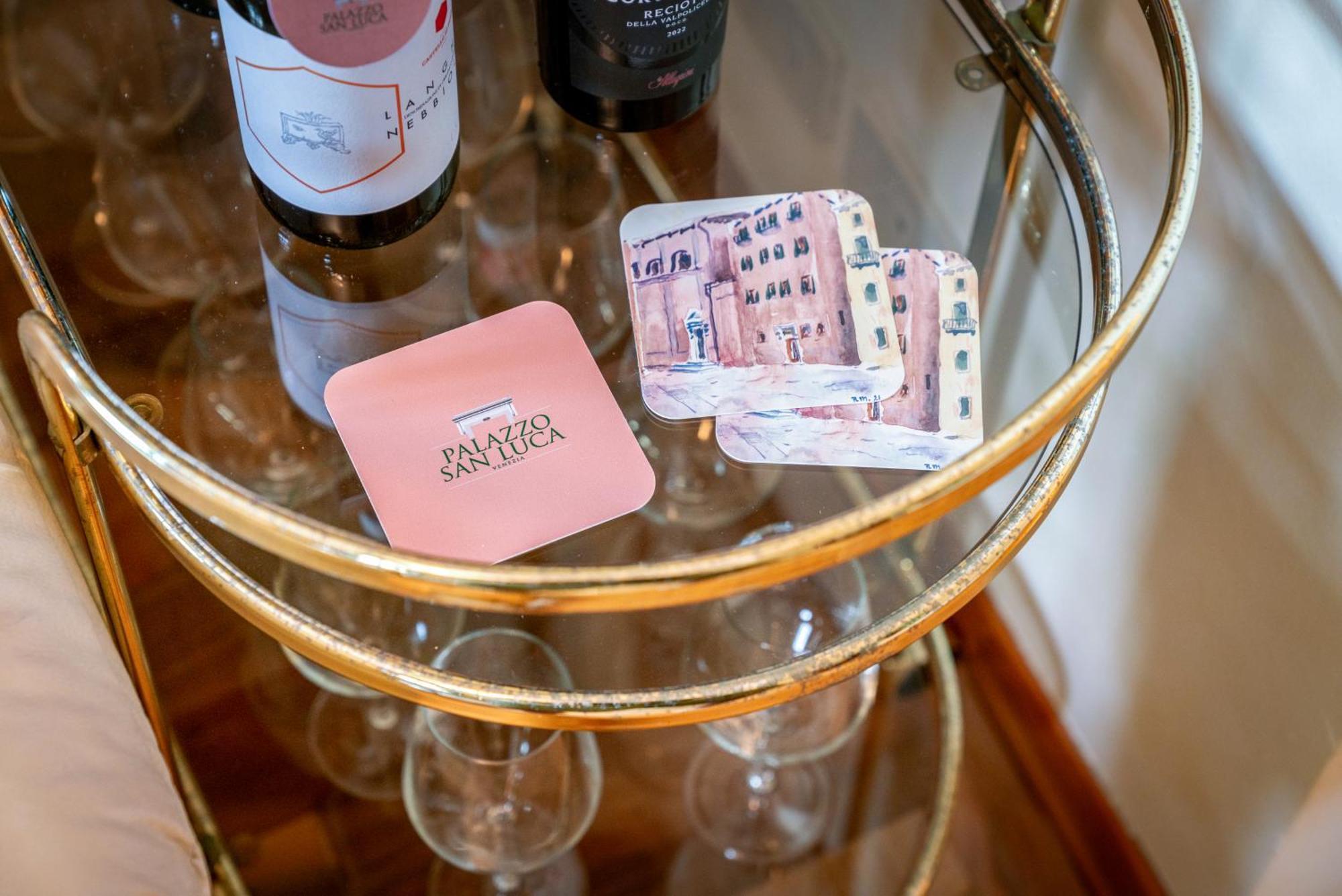 Palazzo San Luca Hotel Венеция Стая снимка