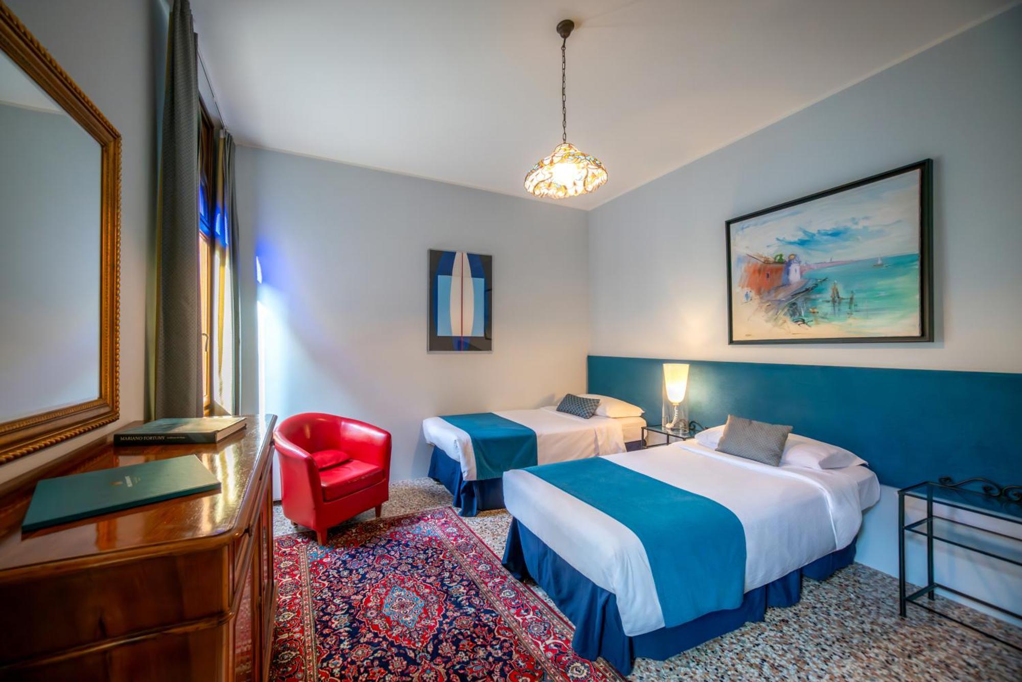 Palazzo San Luca Hotel Венеция Стая снимка